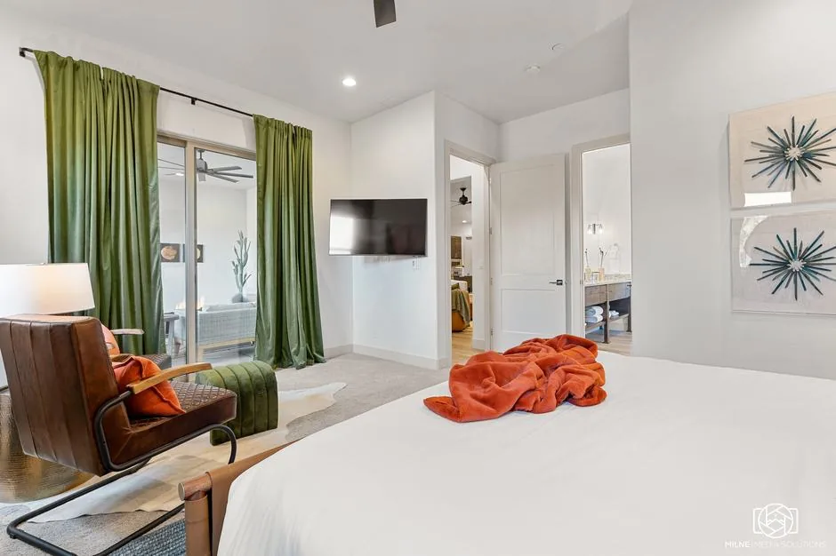 Primary Suite, after the refresh, view 4 of 4